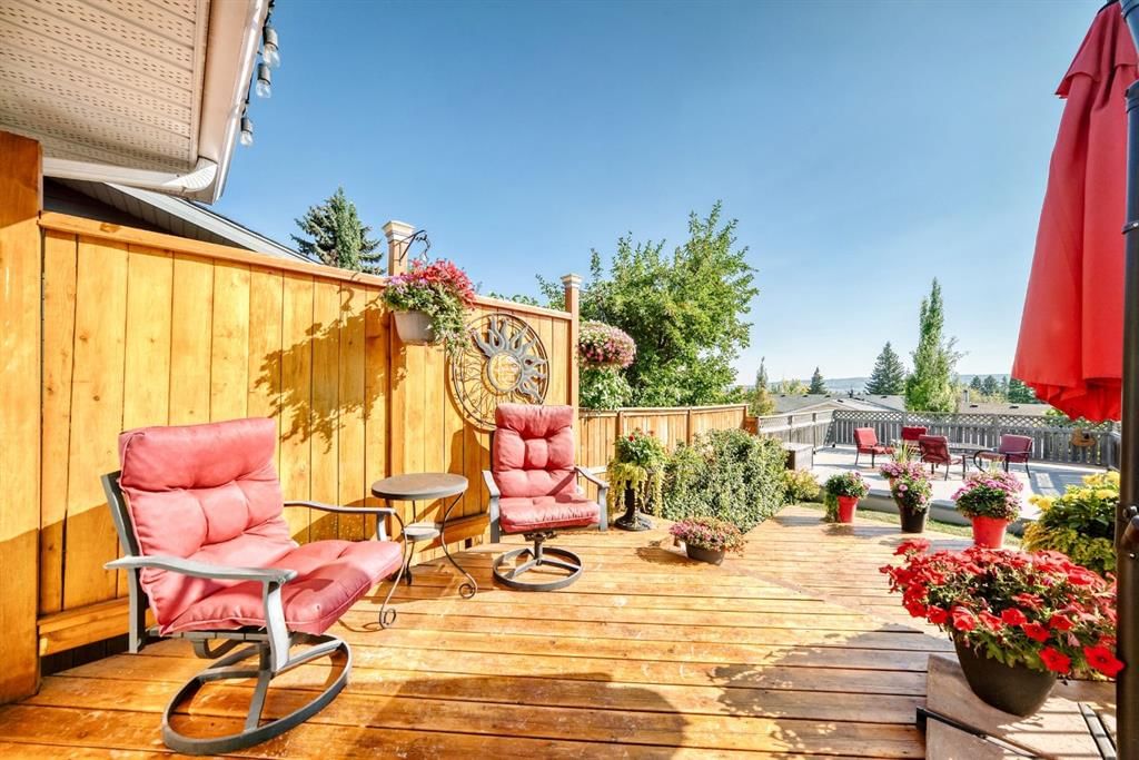 132 Silver Ridge Rise NW, Calgary — photo 3 of 32