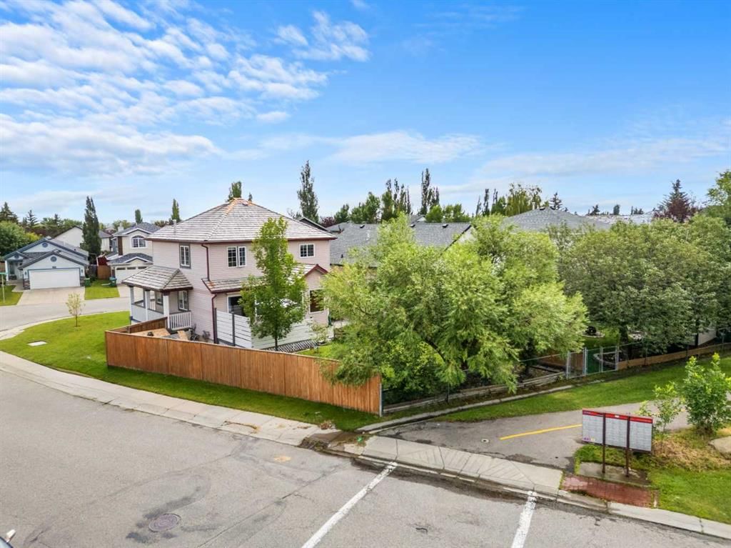 196 Harvest Park Way NE, Calgary — main listing photo