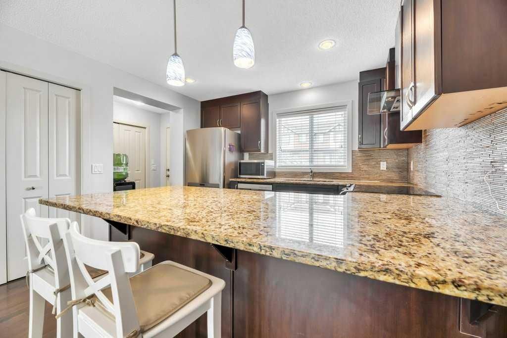 4040 New Brighton Grove SE, Calgary — photo 4 of 42