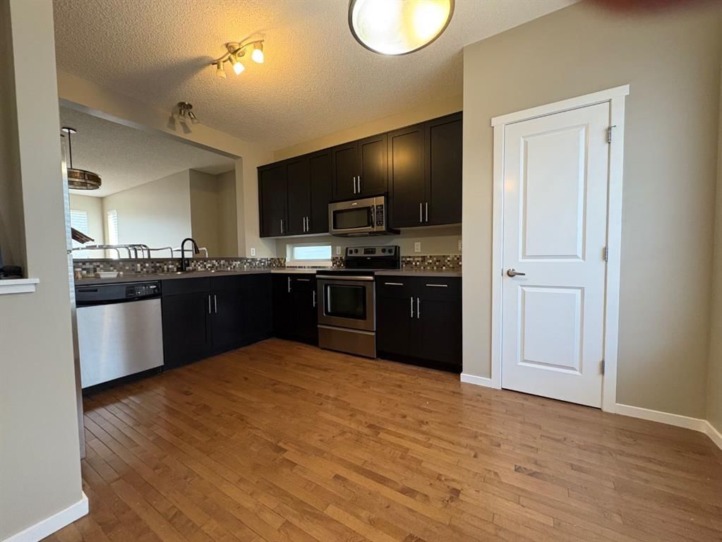 135 Chapalina Square SE, Calgary — photo 2 of 15