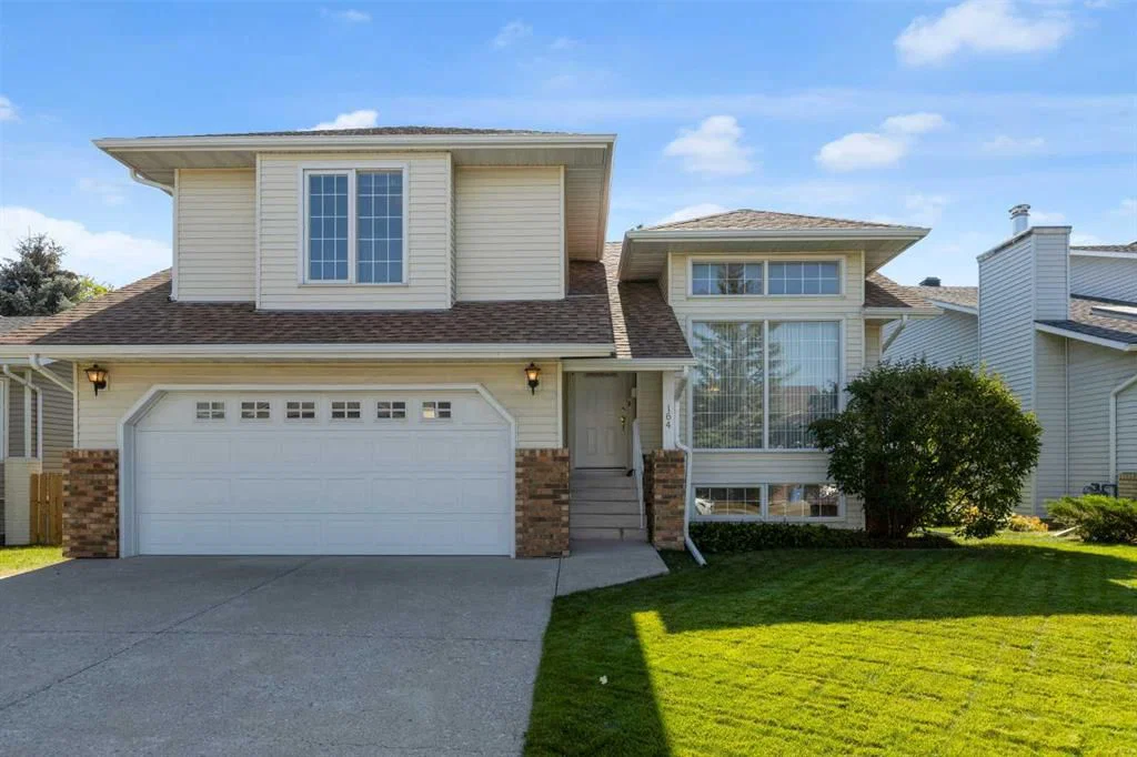 164 Hawkhill Way NW, Calgary — main listing photo
