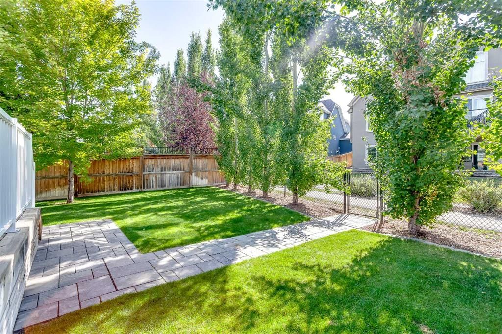 216 Mahogany Bay SE, Calgary — photo 2 of 50