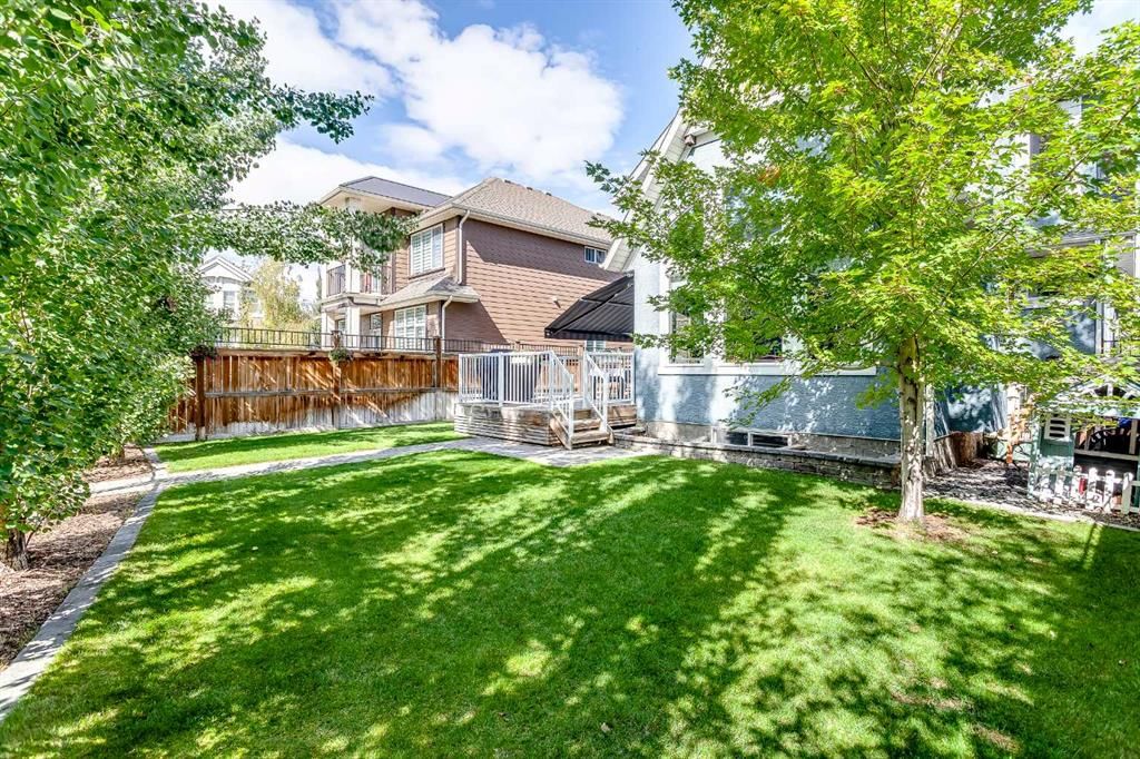 216 Mahogany Bay SE, Calgary — photo 4 of 50
