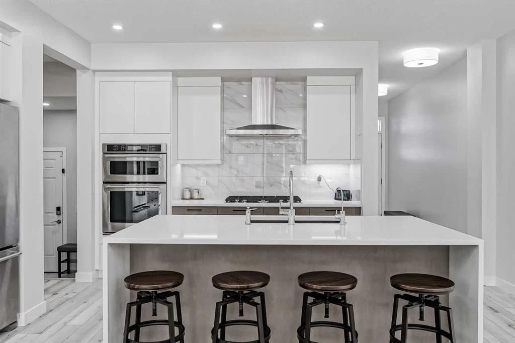 128 Masters Street SE, Calgary — photo 5 of 44