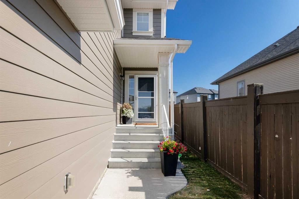 230 Evanscreek Court NW, Calgary — photo 2 of 36