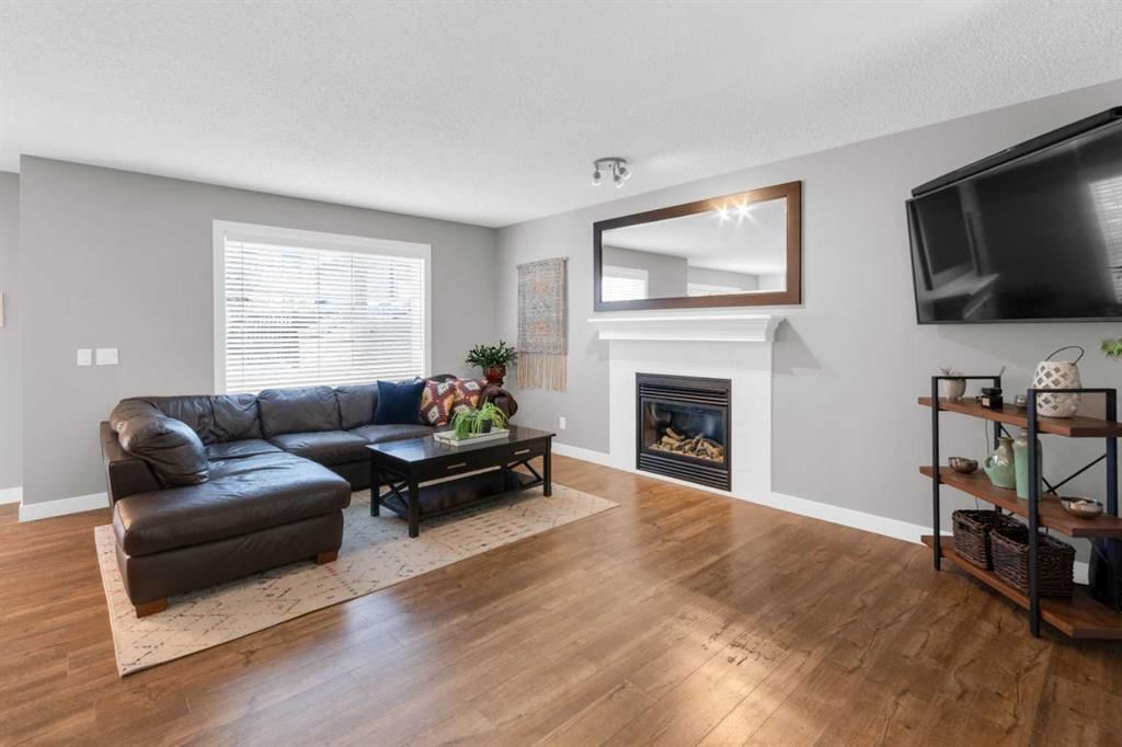230 Evanscreek Court NW, Calgary — photo 5 of 36
