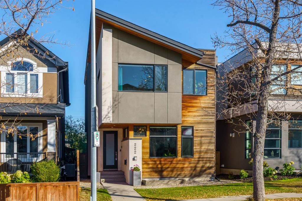 222 10 Street NE, Calgary — main listing photo