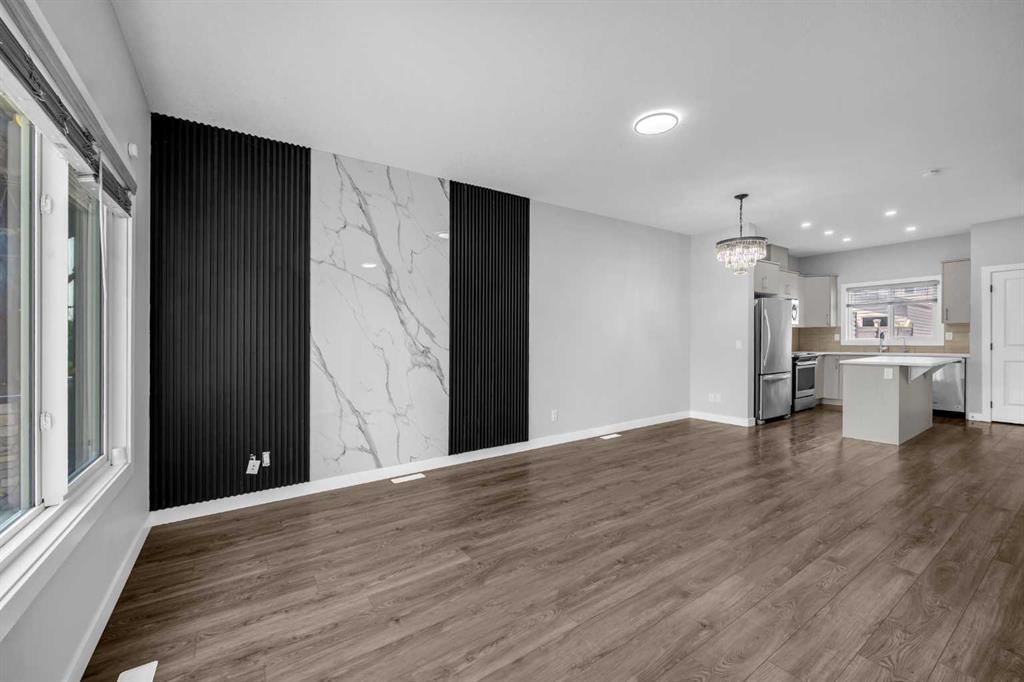 39 Cornerbrook Gate NE, Calgary — photo 5 of 35