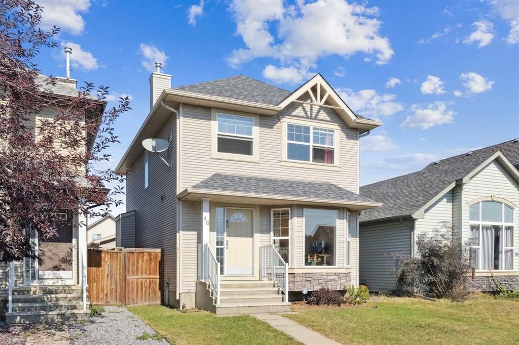 46 Cranberry Close SE, Calgary — photo 2 of 42