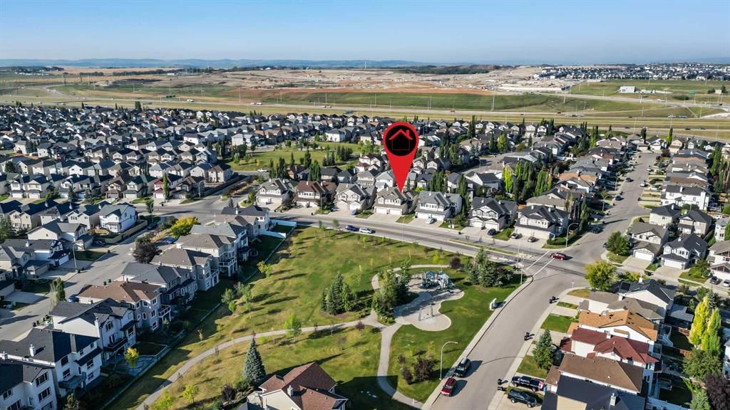 181 Everridge Drive SW, Calgary — photo 3 of 50