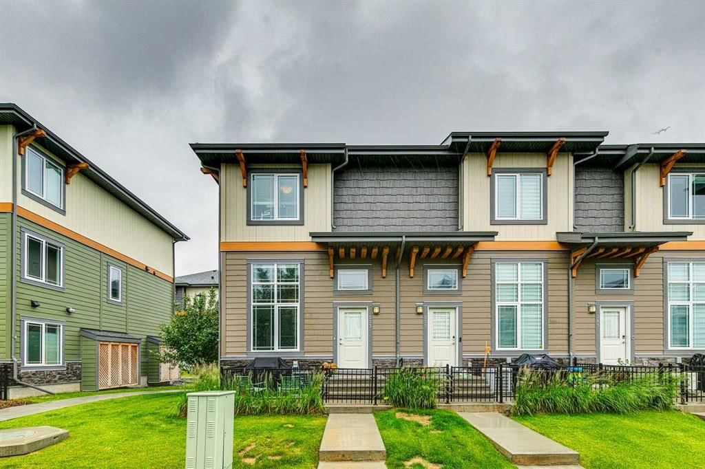 233 Auburn Meadows Drive SE, Calgary — photo 2 of 28