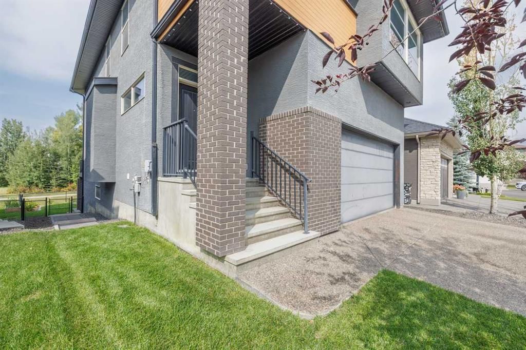 9 Walden Park SE, Calgary — photo 2 of 49
