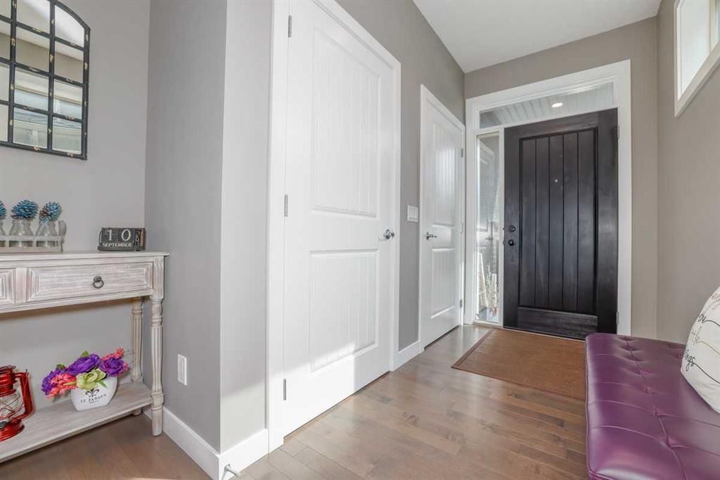 9 Walden Park SE, Calgary — photo 4 of 49