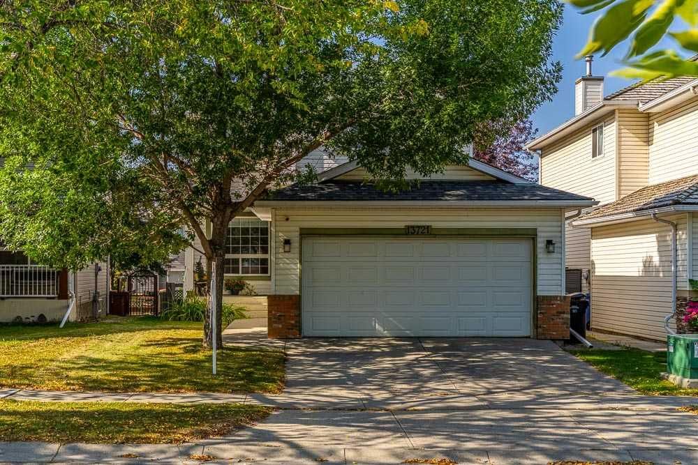 13721 Mount McKenzie Drive SE, Calgary — photo 2 of 33