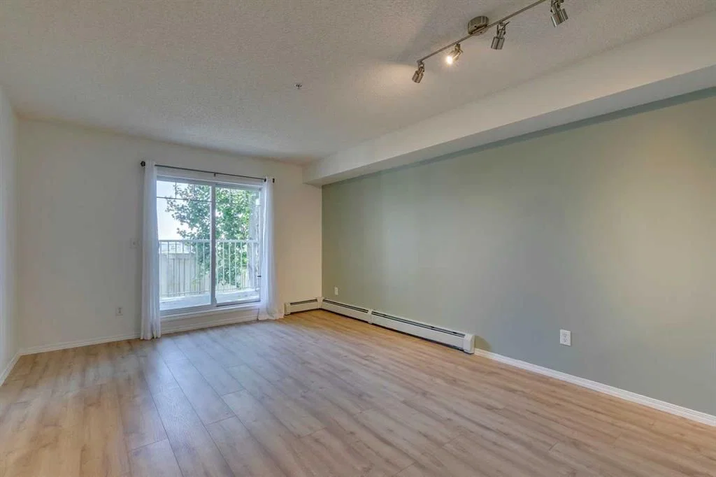 9108, 70 Panamount Drive NW, Calgary — photo 3 of 16