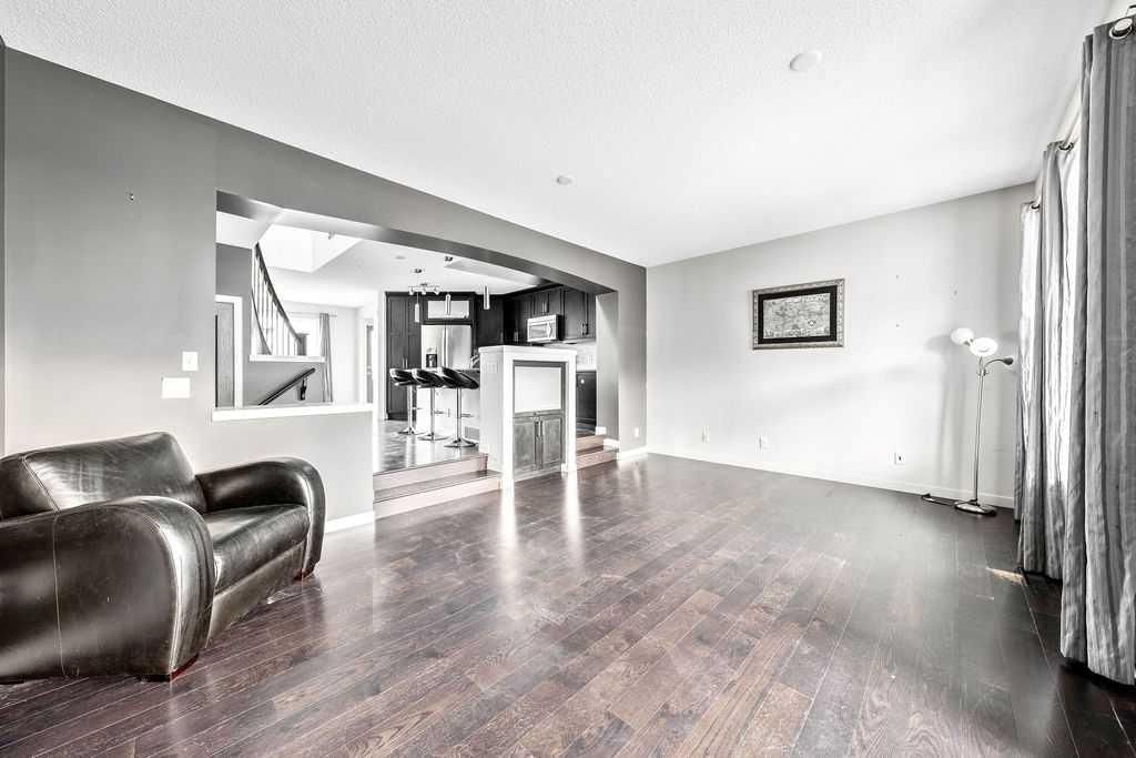 356 Auburn Crest Way SE, Calgary — photo 3 of 25