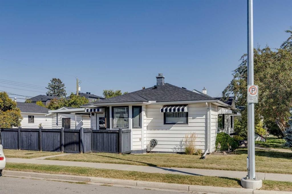 840 19 Avenue NW, Calgary — photo 2 of 17