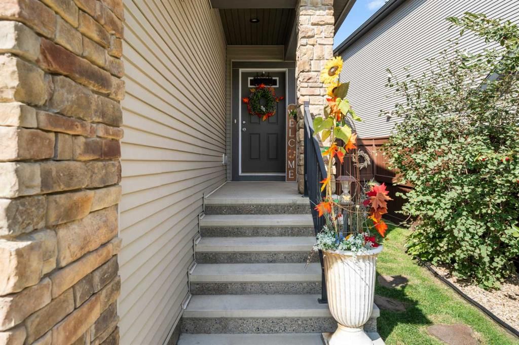 40 Cranarch Crescent SE, Calgary — photo 3 of 44