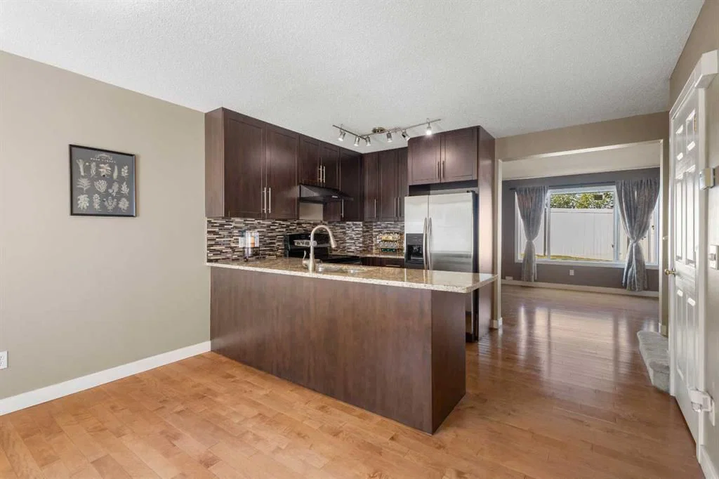83 Harvest Oak Circle NE, Calgary — photo 4 of 29