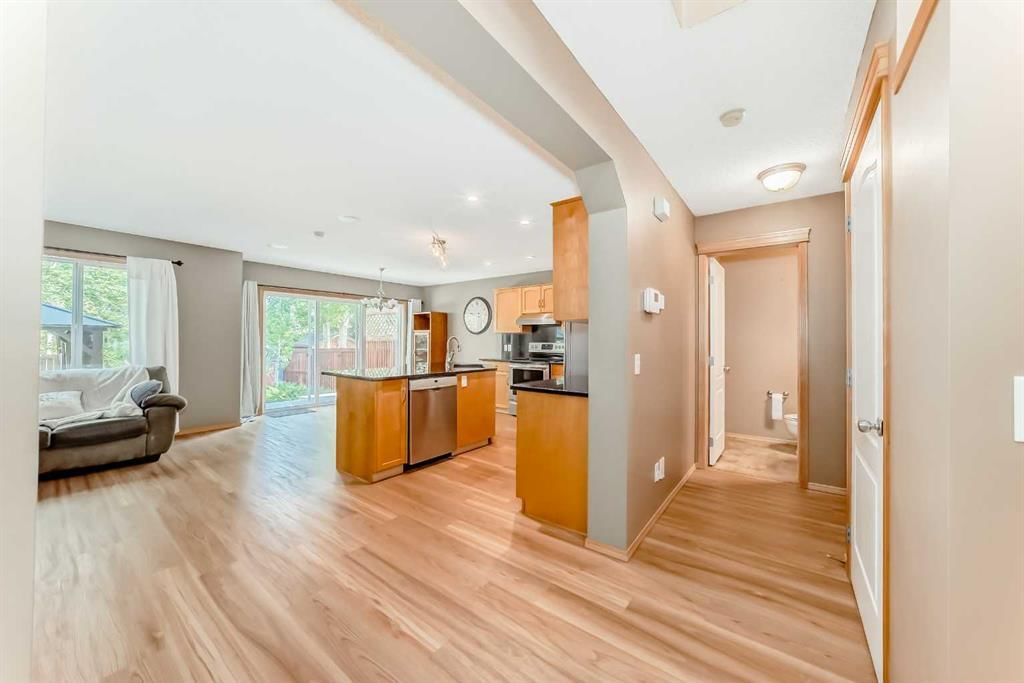 176 Cranwell Crescent SE, Calgary — photo 5 of 50