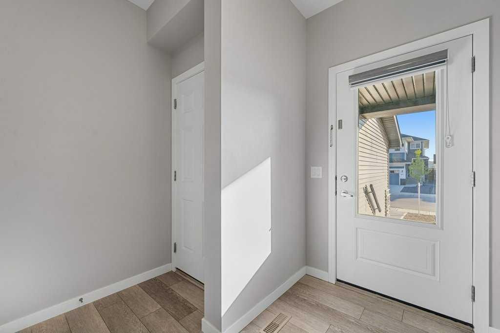 166 Carringsby Way NW, Calgary — photo 3 of 50
