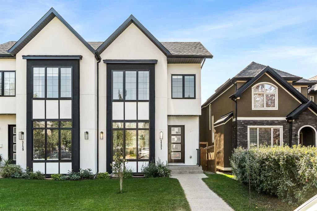 2131 32 Avenue SW, Calgary — main listing photo