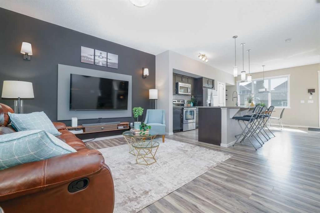 59 Mahogany Drive SE, Calgary — photo 3 of 35