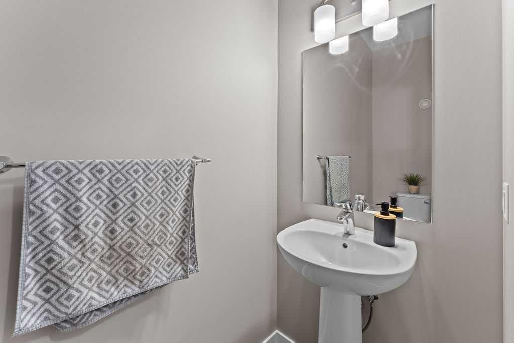 59 Howse Manor NE, Calgary — photo 4 of 45
