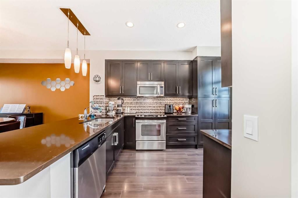 127 Nolan Hill Boulevard NW, Calgary — photo 3 of 28