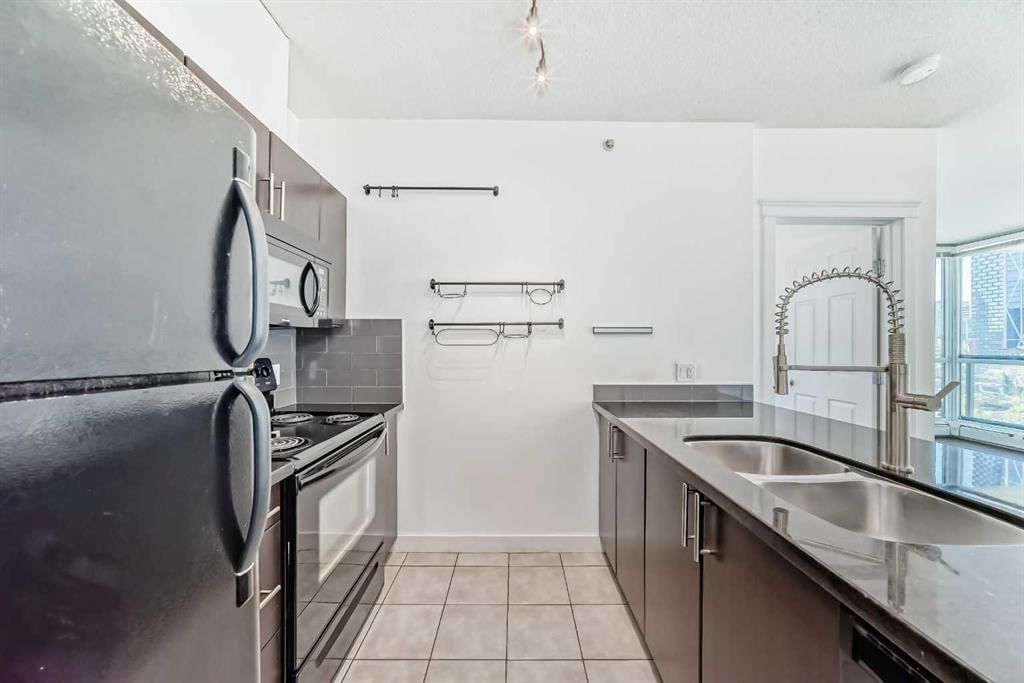 705, 315 3 Street SE, Calgary — photo 5 of 27