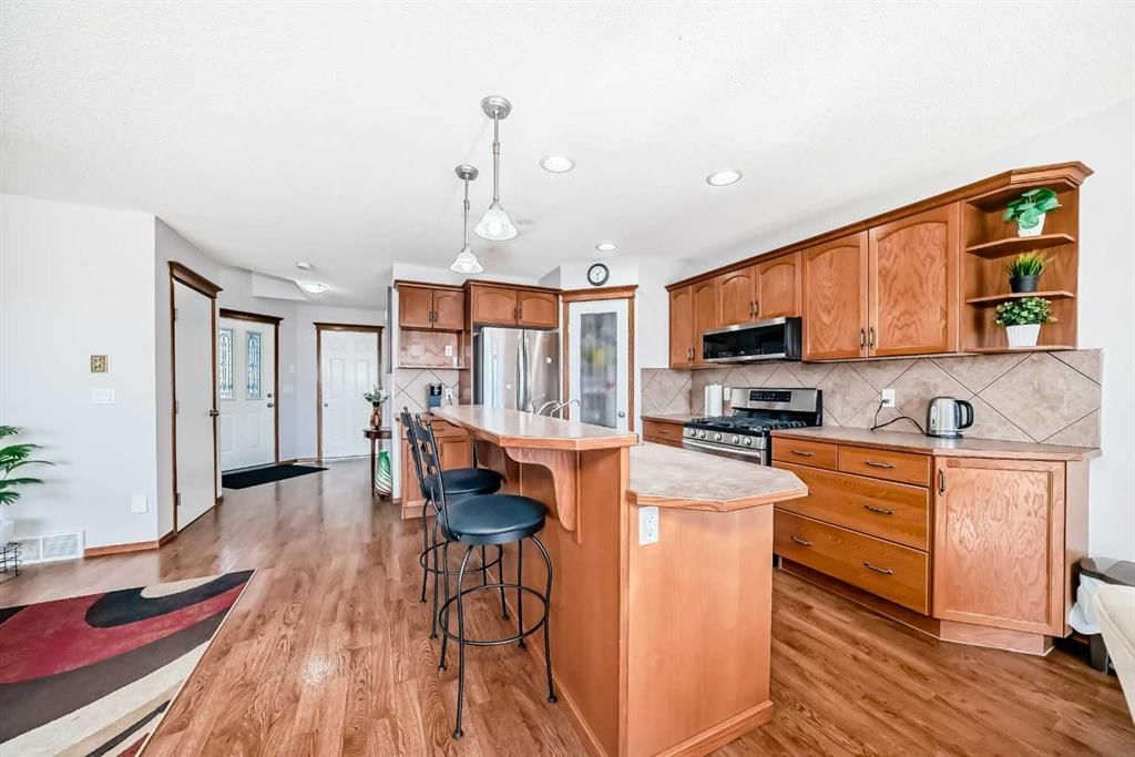 53 Evansford Grove NW, Calgary — photo 5 of 50