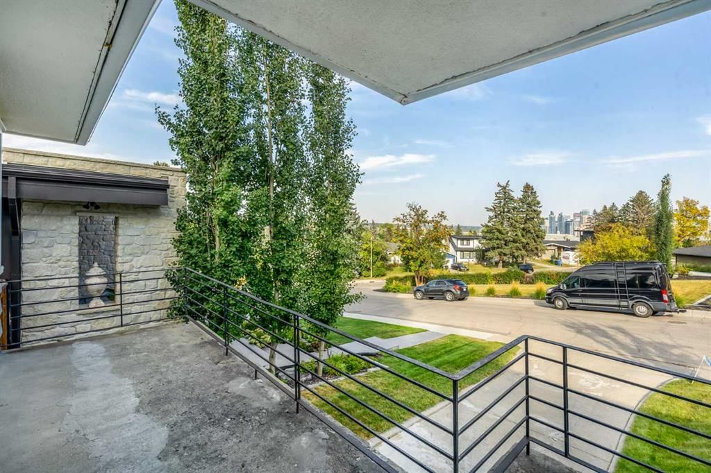 1437 23 Street SW, Calgary — photo 4 of 50