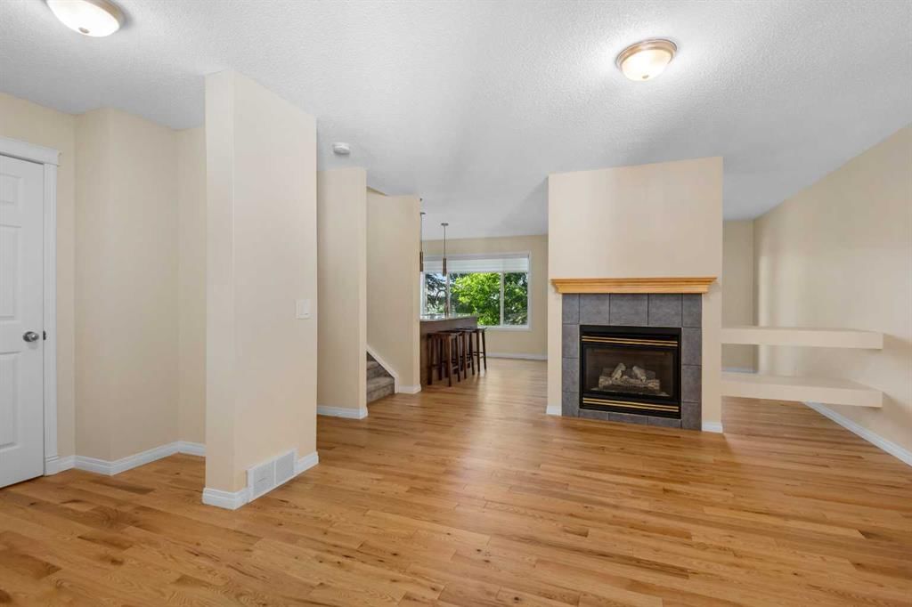 175 Hidden Creek Gardens NW, Calgary — photo 5 of 50