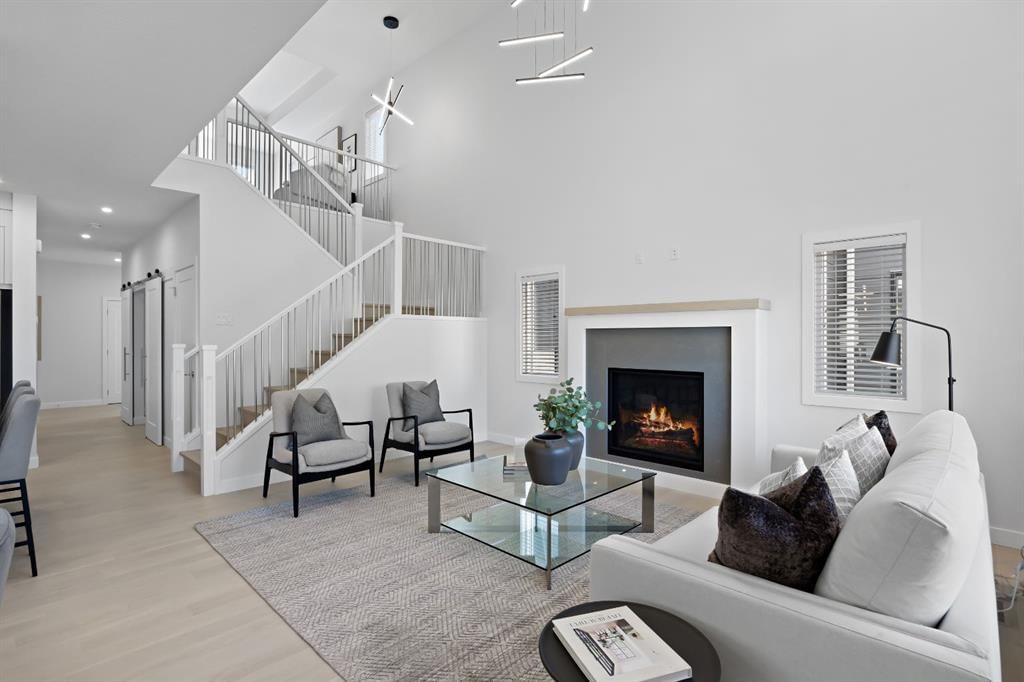46 Westland Park SW, Calgary — photo 5 of 37