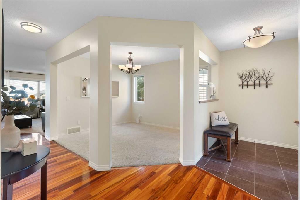 206 Silverado Range Place SW, Calgary — photo 5 of 50