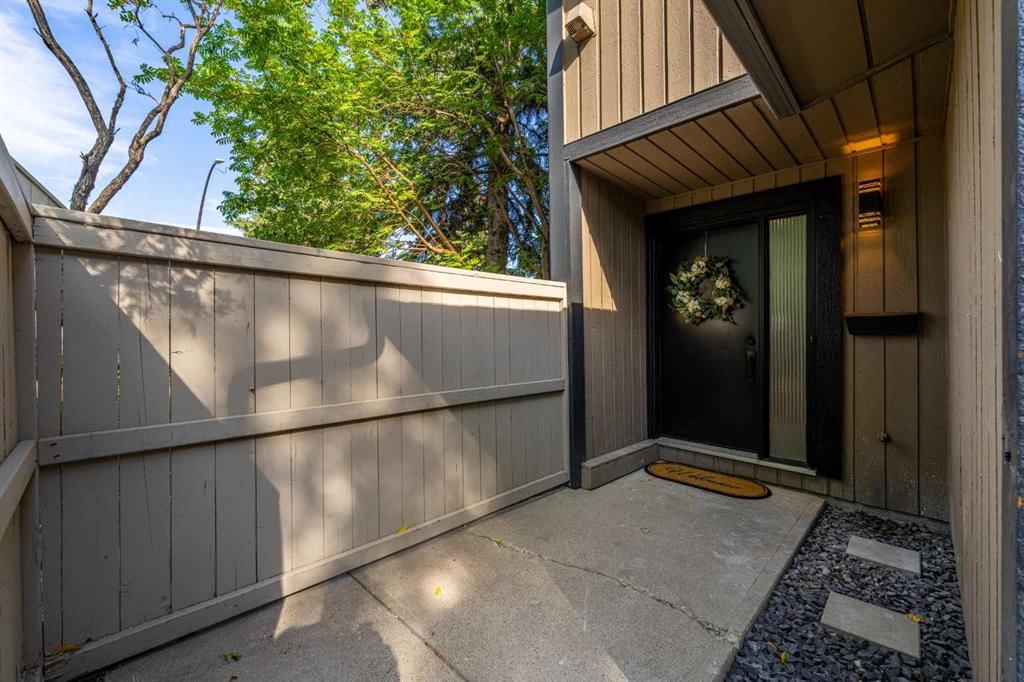 72, 27 Silver Springs Drive NW, Calgary — photo 4 of 38