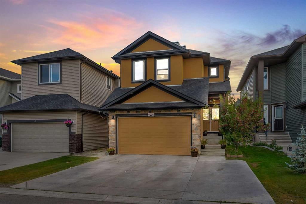 41 Saddlelake Green NE, Calgary — main listing photo