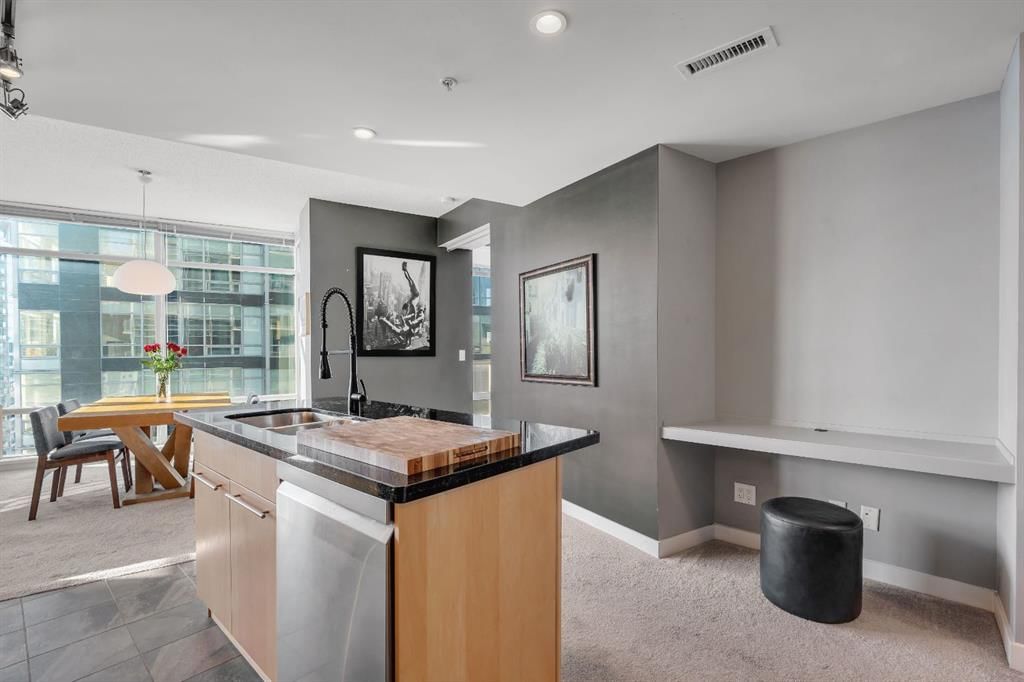 1006, 215 13 Avenue SW, Calgary — photo 3 of 42