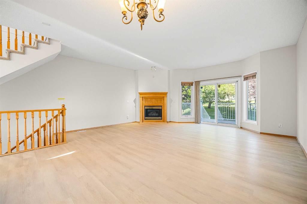 176 Hamptons Link NW, Calgary — photo 3 of 34