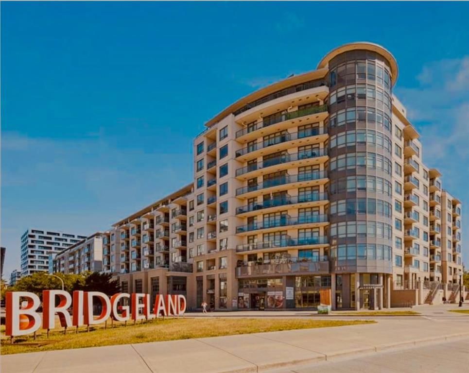712, 38 9 Street NE, Calgary — main listing photo