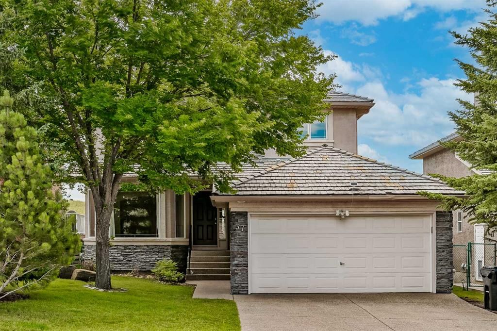 57 Royal Crest Terrace NW, Calgary — main listing photo