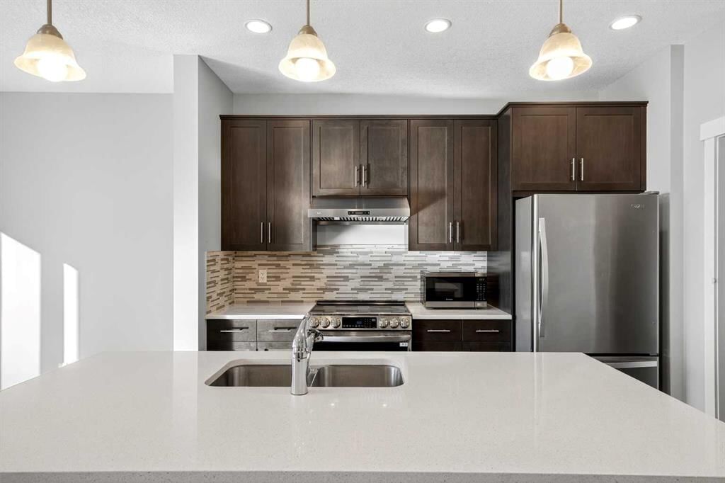 64 Nolanfield Way NW, Calgary — photo 4 of 42