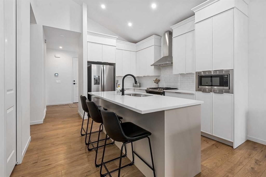27 Seton Parade SE, Calgary — photo 5 of 50