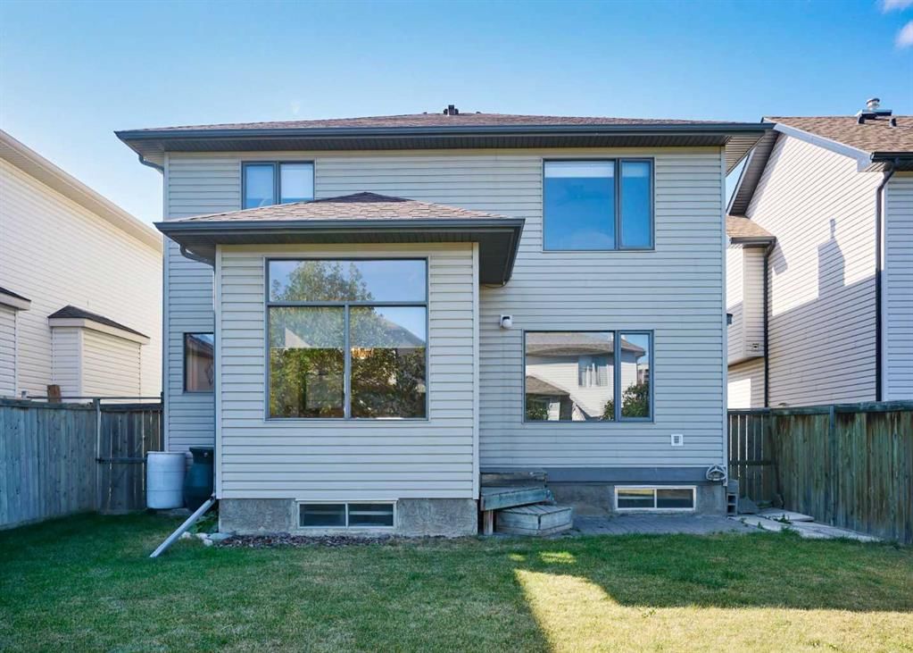 19 Westpoint Court SW, Calgary — photo 3 of 35