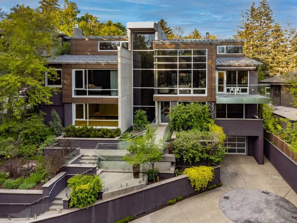 2906 Marquette Street SW, Calgary — main listing photo