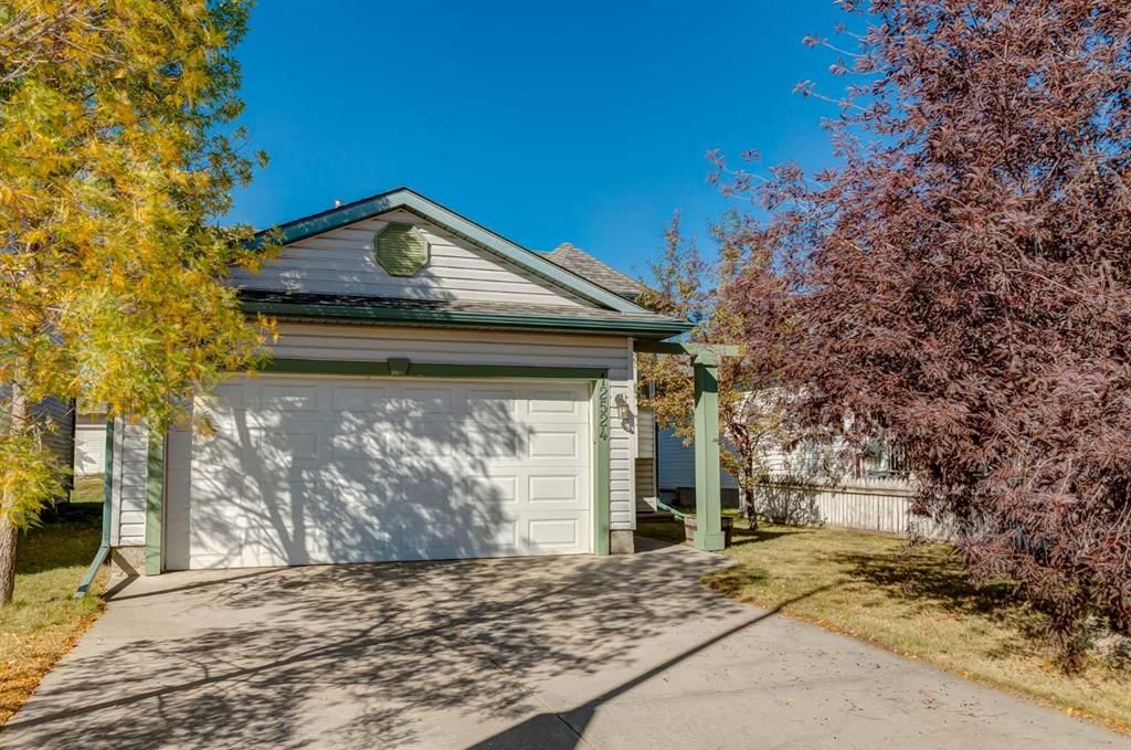 12524 Coventry Hills Way NE, Calgary — photo 2 of 45
