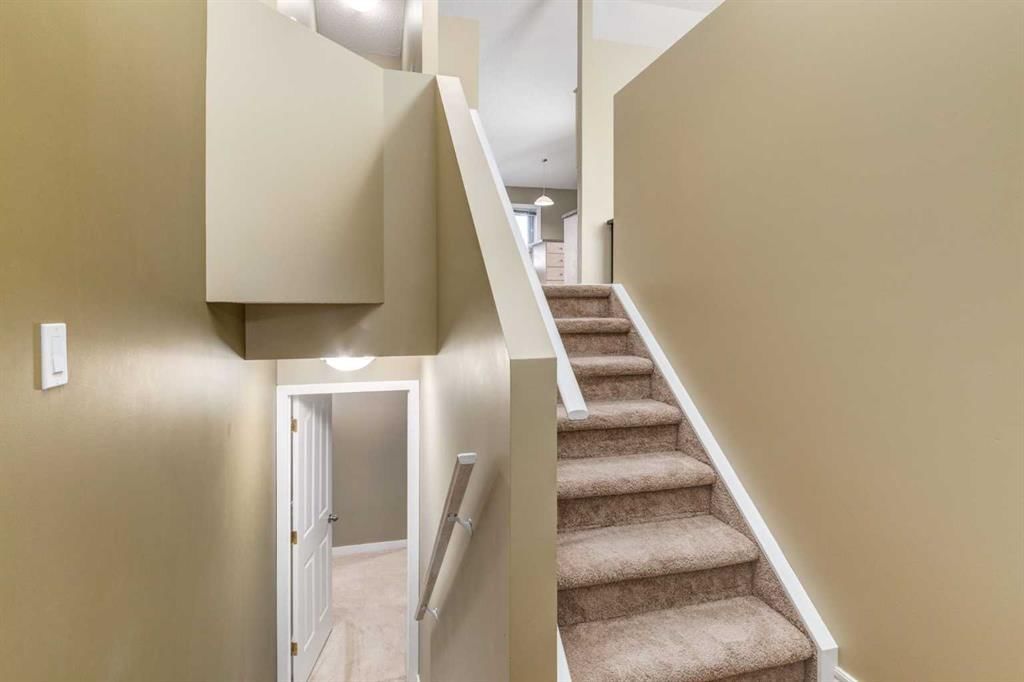 12524 Coventry Hills Way NE, Calgary — photo 4 of 45