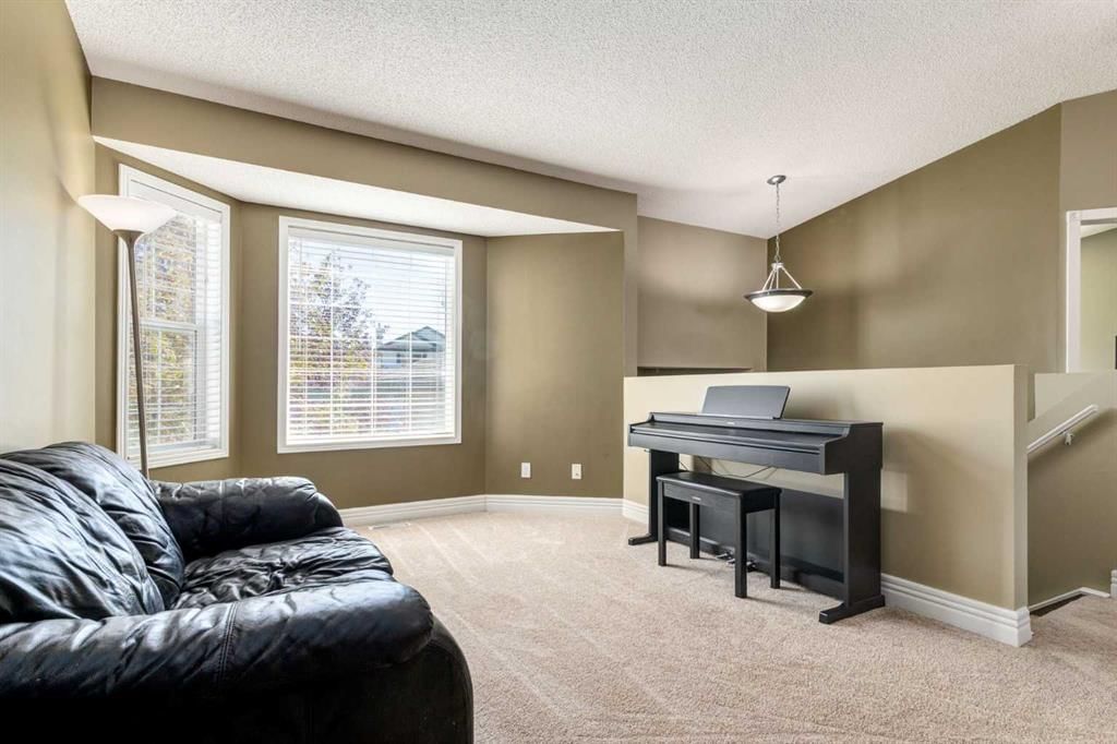 12524 Coventry Hills Way NE, Calgary — photo 5 of 45