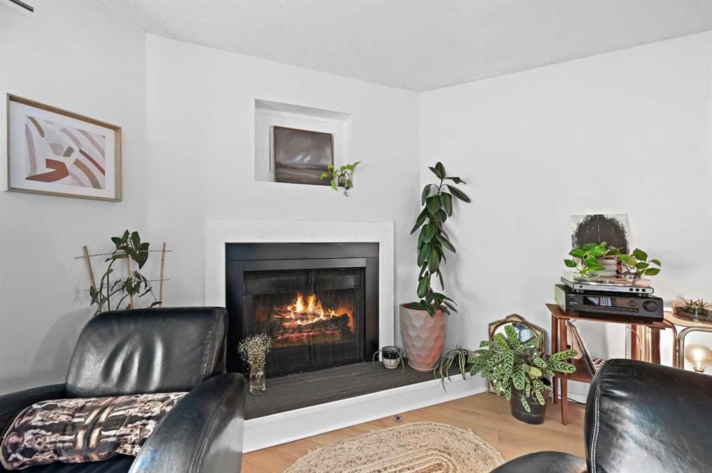 58 Berwick Rise NW, Calgary — photo 5 of 38