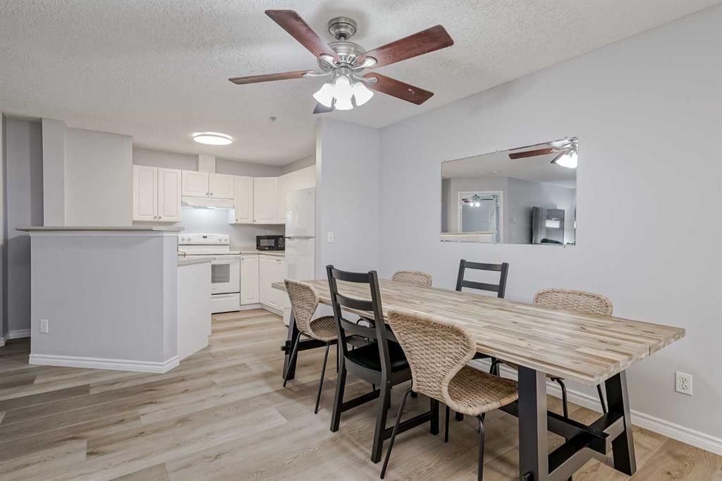 6118, 6000 Somervale Court SW, Calgary — photo 3 of 32